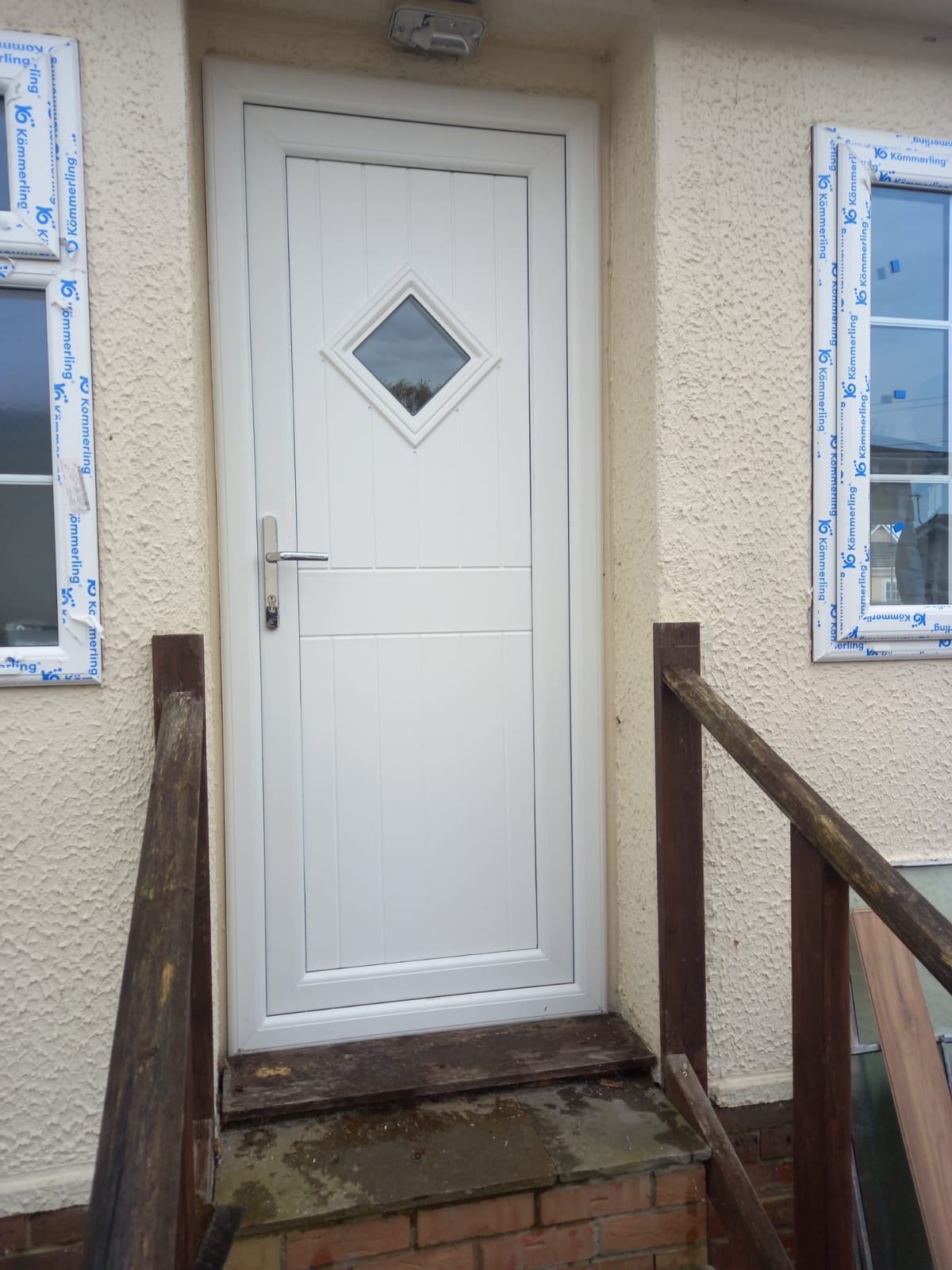  Expert fitting to ensure a flawless and long-lasting finish. 